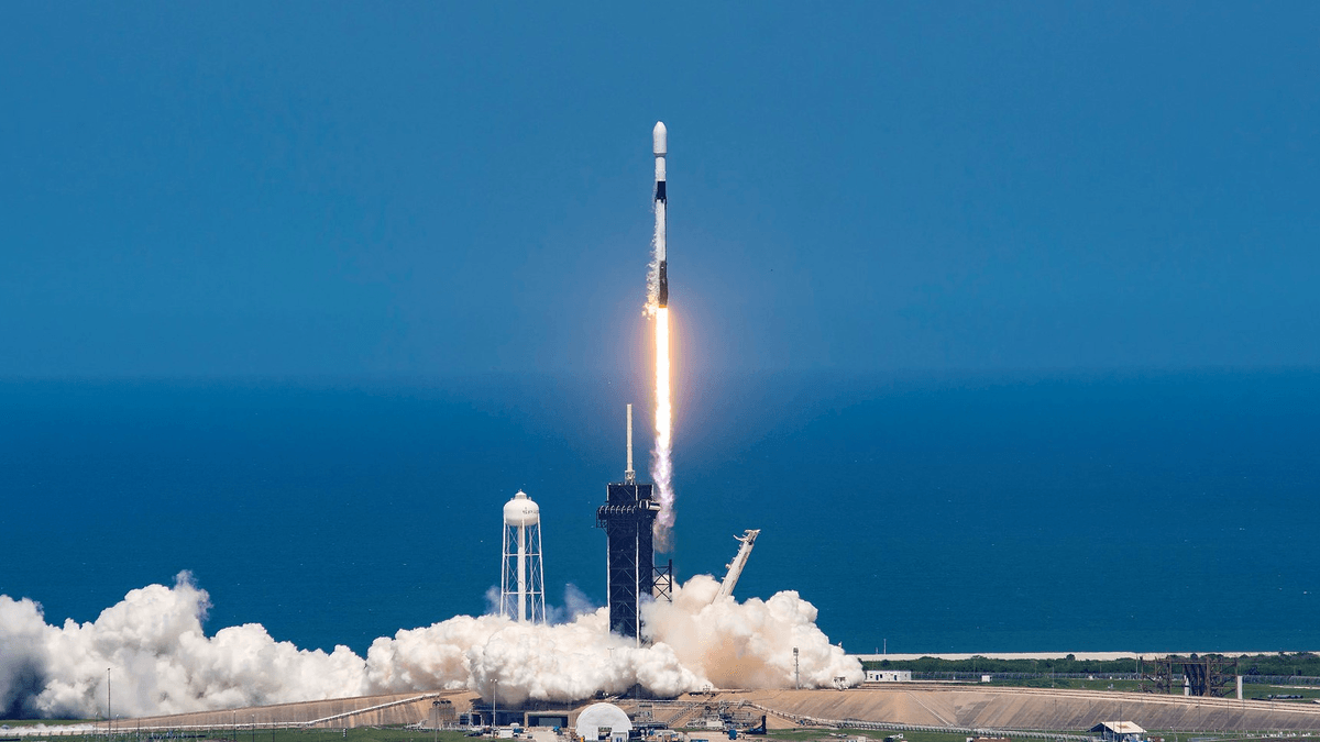 SpaceX Falcon 9 launch photo illustrating the SDA Tranche 1 Transport Layer A mission