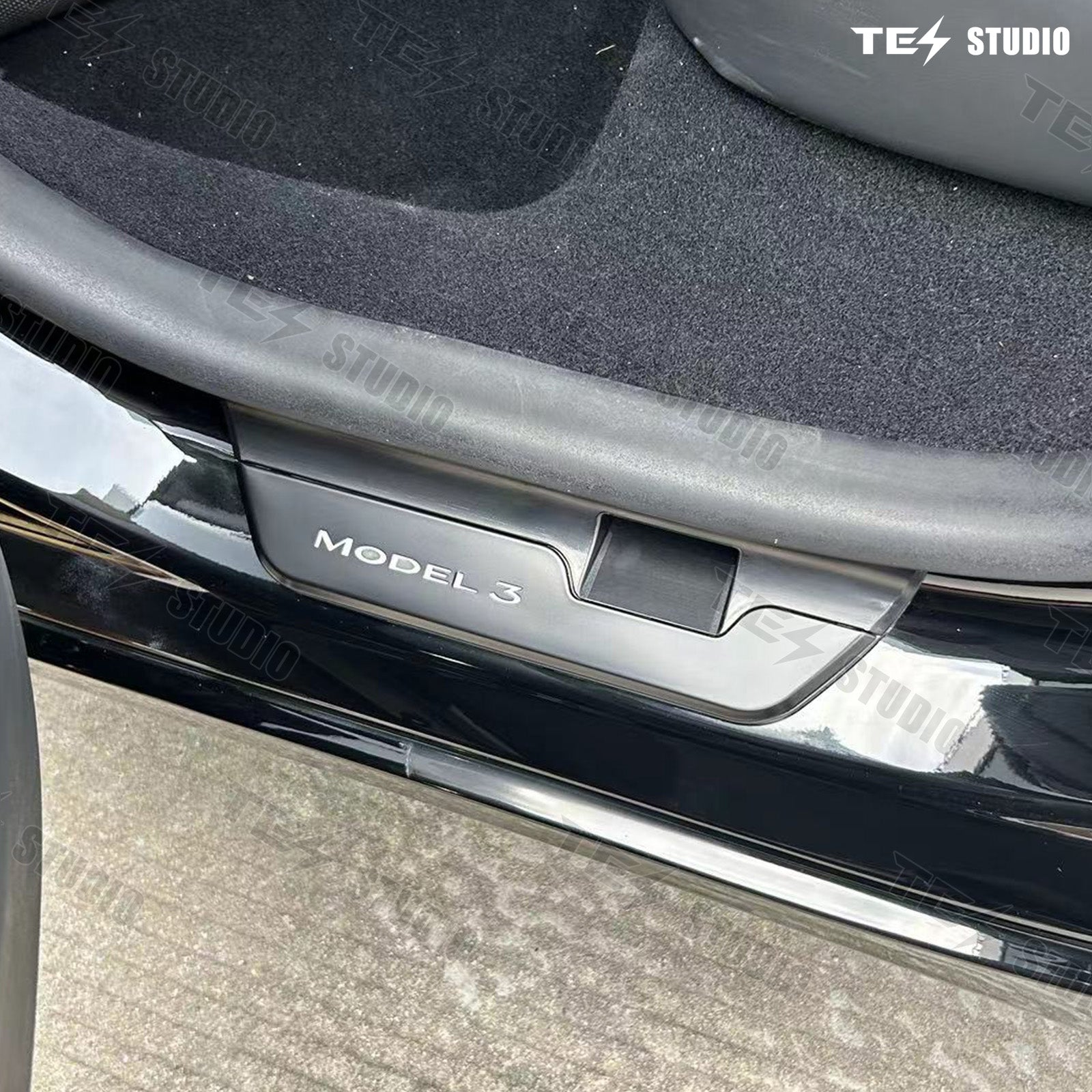 Tesla Model 3 Highland Illuminated Door Sills Led Door Sill Plate Door Sills Covers Plates Protector Illuminated Interior Accessories Tesstudio®