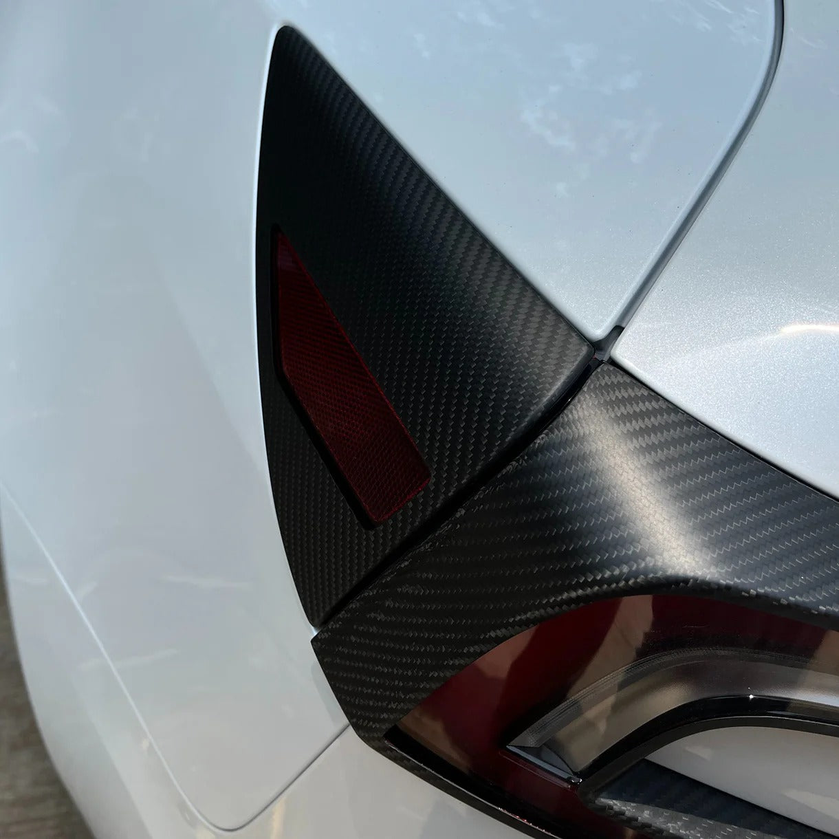 Premium Carbon Fiber Charging Port Cover for Tesla Model 3/Y/S/X