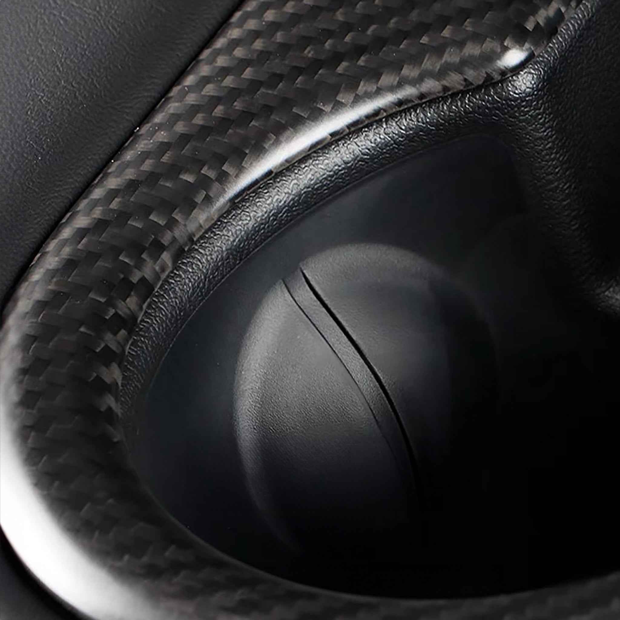 Tesla Model Y Juniper/3 Highland Real Carbon Fiber Rear Cup Holder Cover