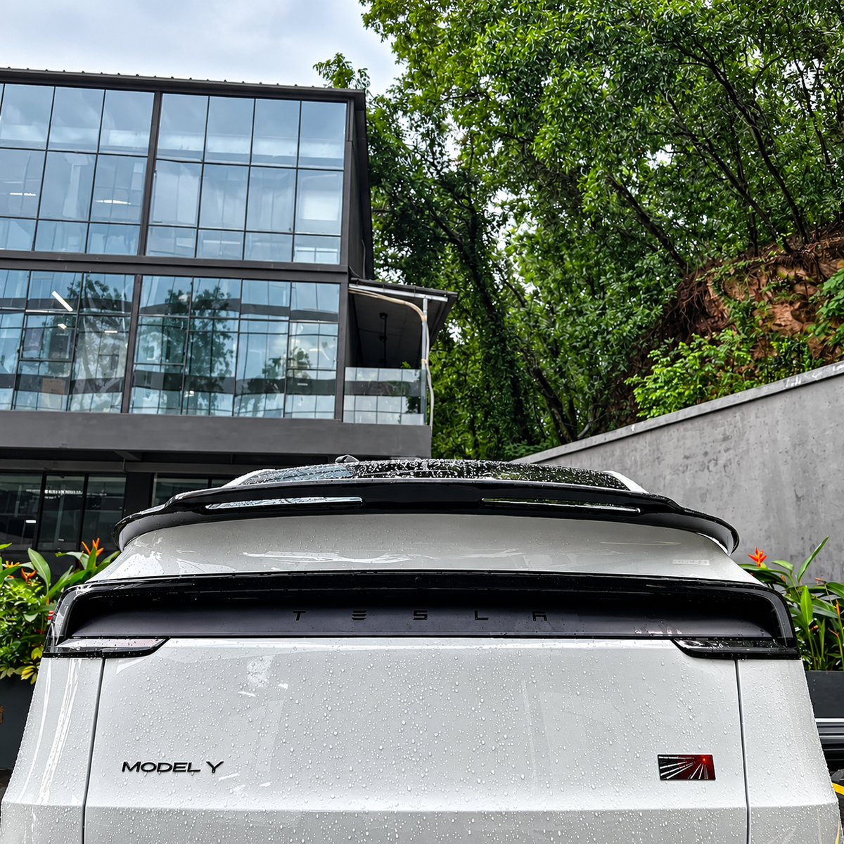 Carbon Fiber Hollow Rear Spoiler for Tesla Model Y Juniper 2025.03+