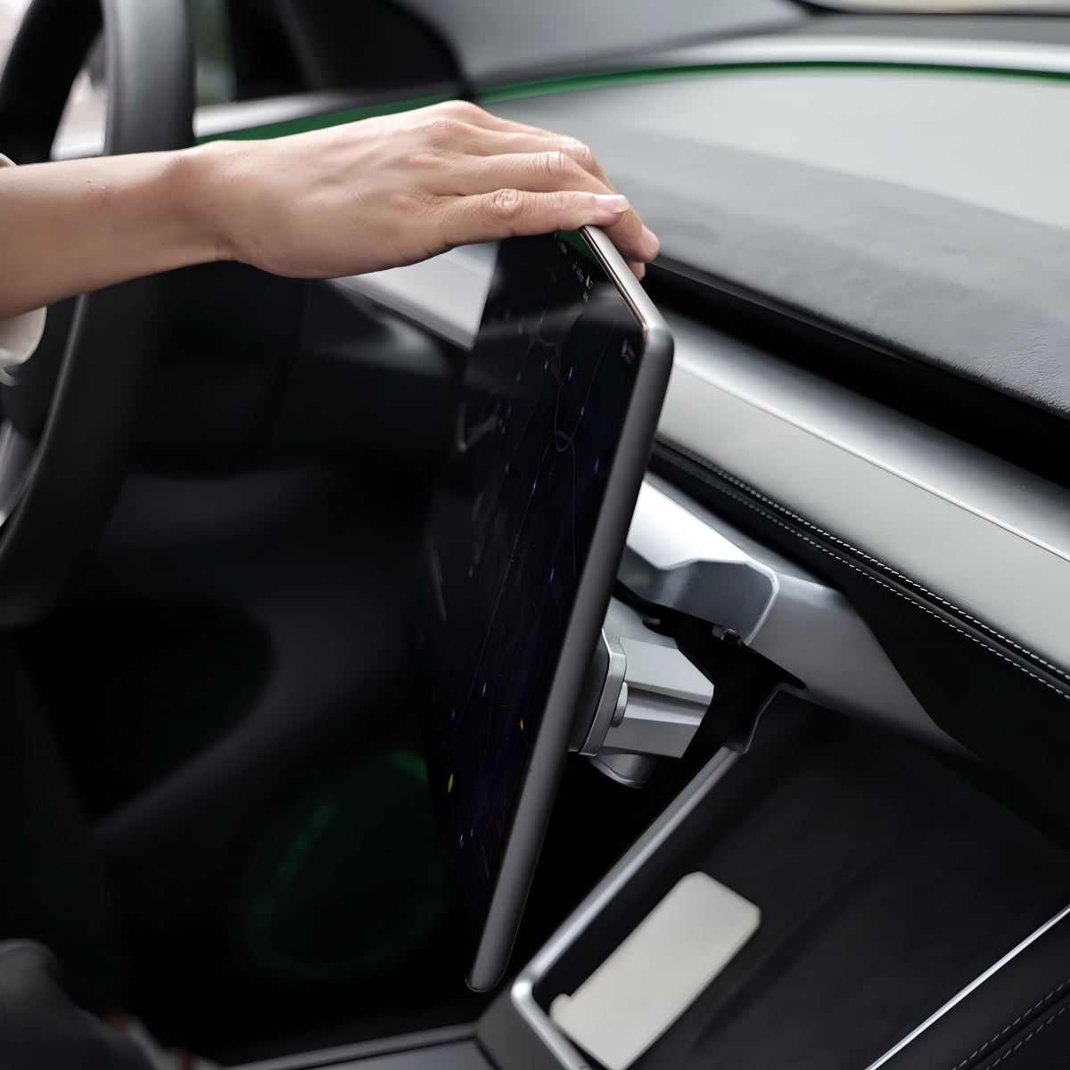 Powered Auto-Swivel Touchscreen Mount for Tesla Model 3/Y/3 Highland/Y Juniper - Tesstudio