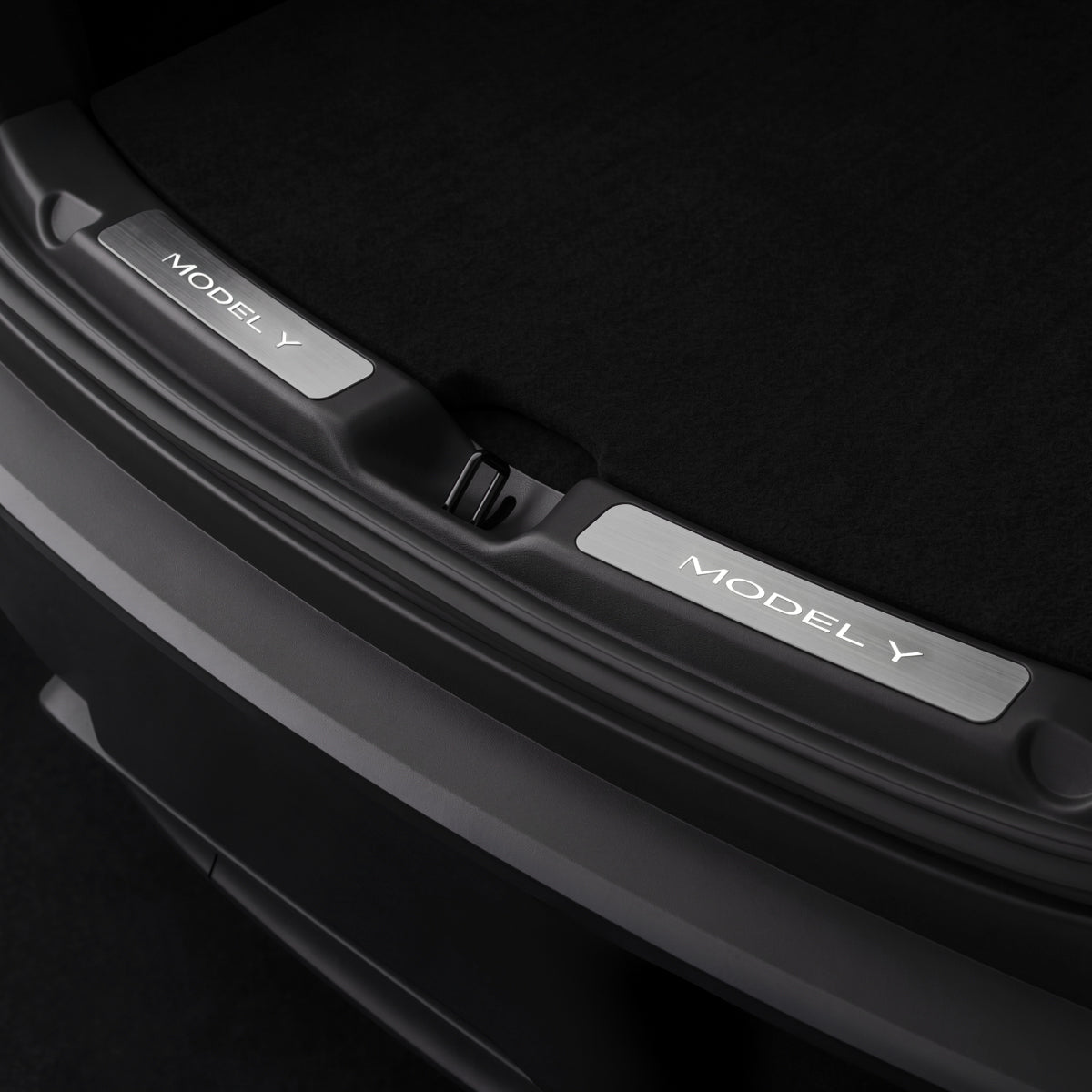 Model Y Juniper Trunk Illuminated Sill Plate