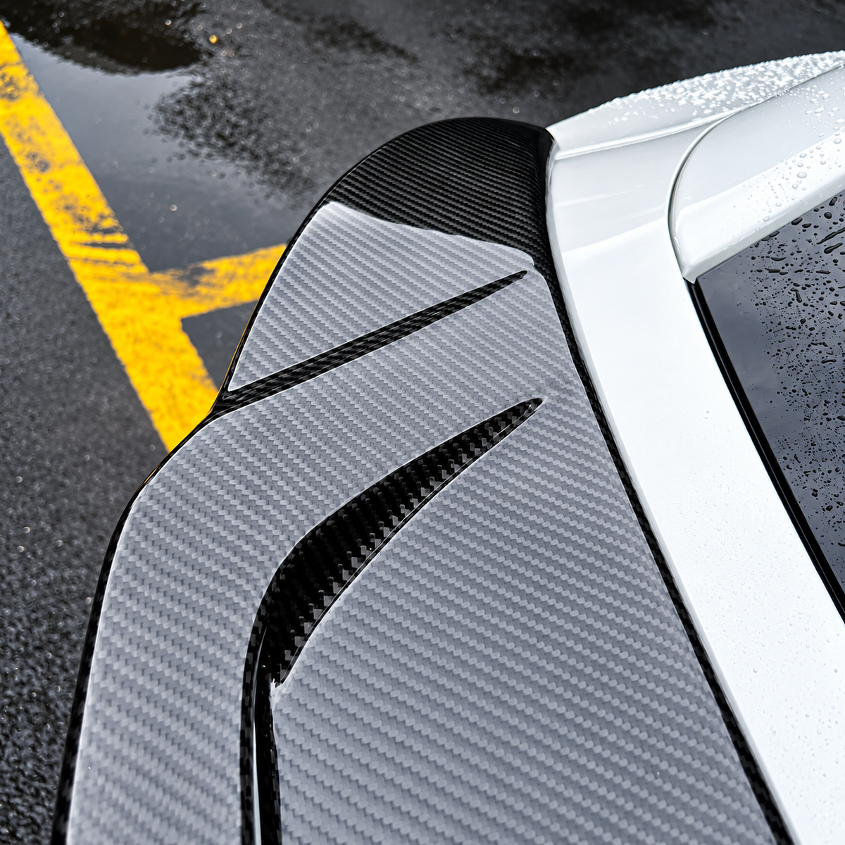 Carbon Fiber Hollow Rear Spoiler for Tesla Model Y Juniper 2025.03+