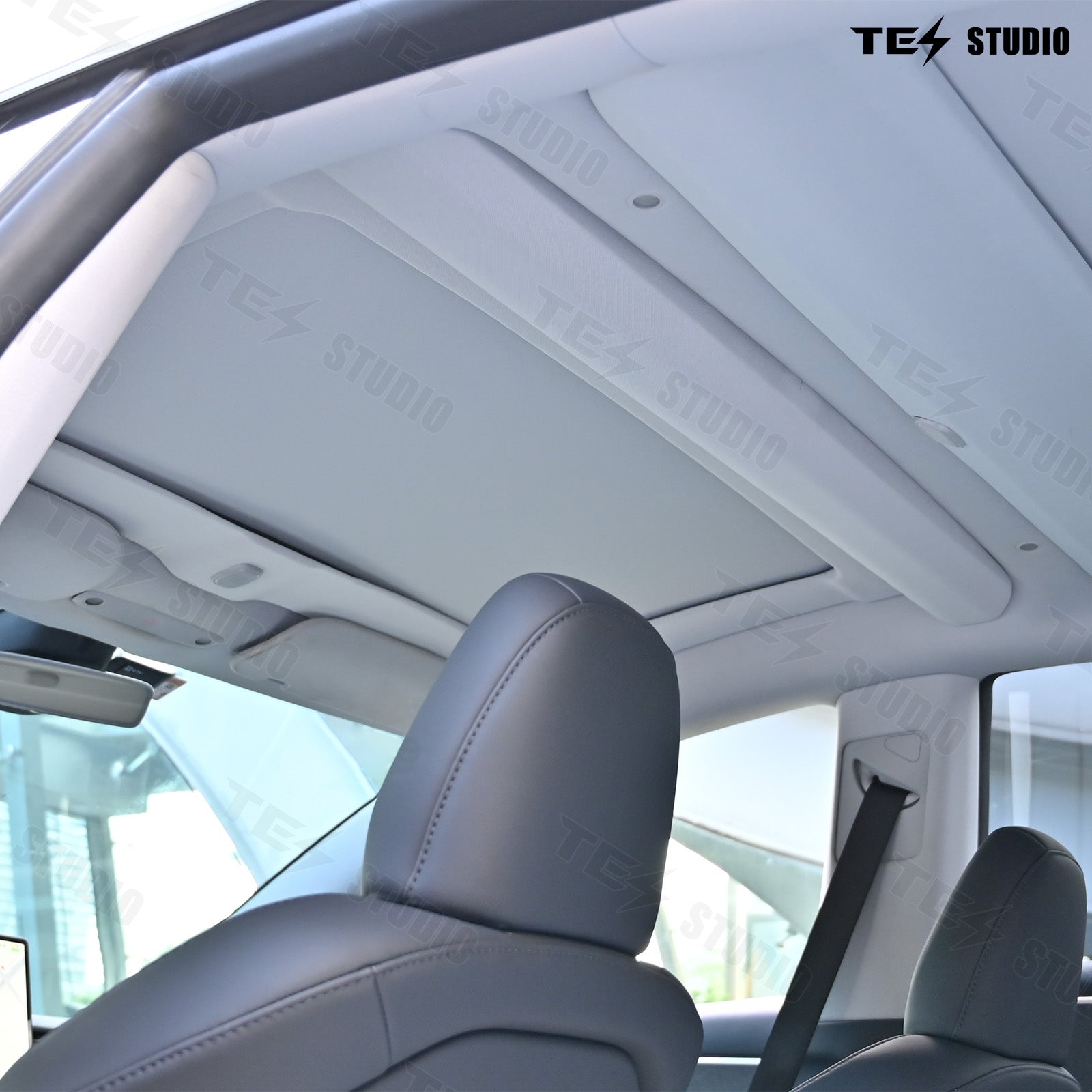 Model 3/Model 3 Highland Voice-Controlled Electric Sunshade Tesstudio® (Fabric Roll Model B-Dual Switch)