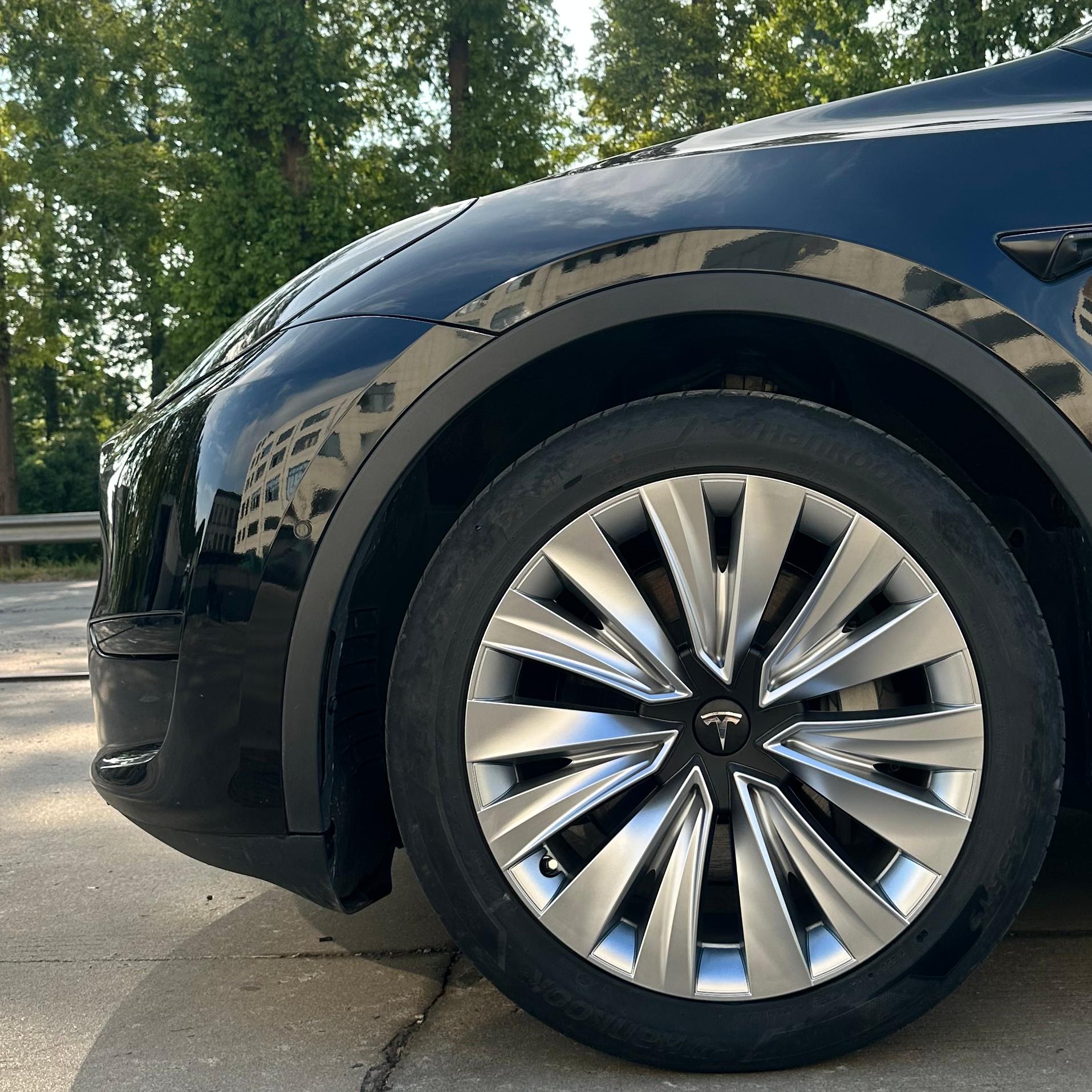 Tesla Model Y (2020-2024)19'' X-Style C Wheel Covers – Aerodynamic Protection & Stylish Upgrade