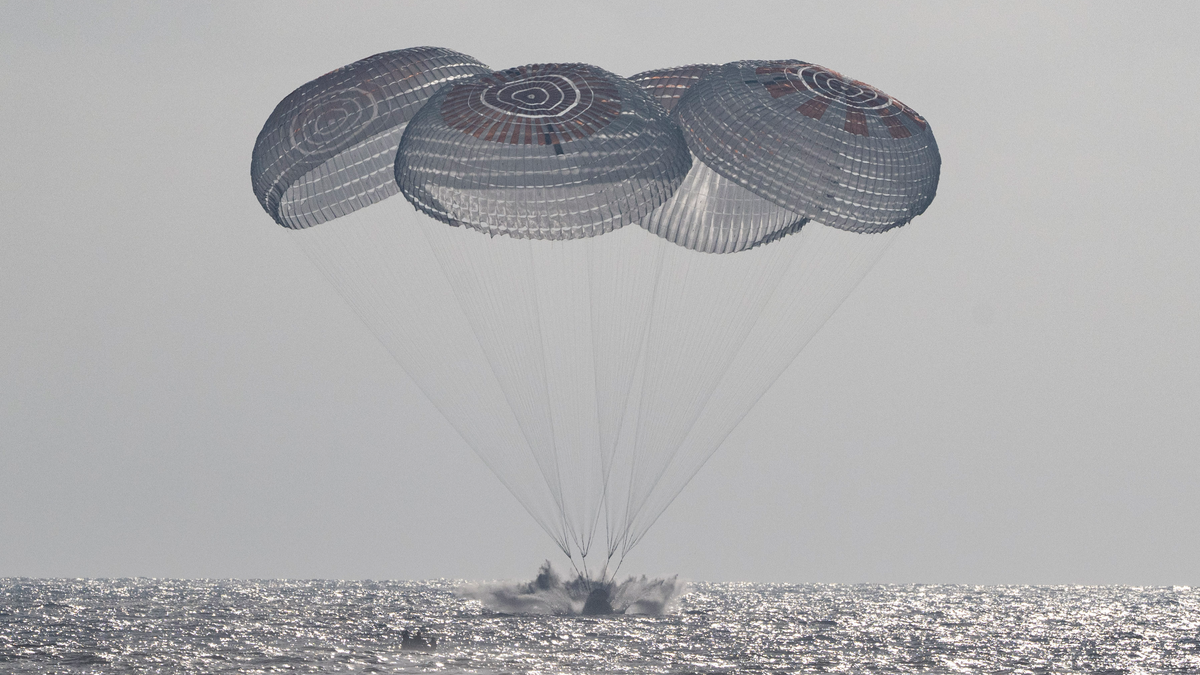 SpaceX Crew Dragon Freedom splashes down in the Pacific with NASA SpaceX Crew-12 aboard